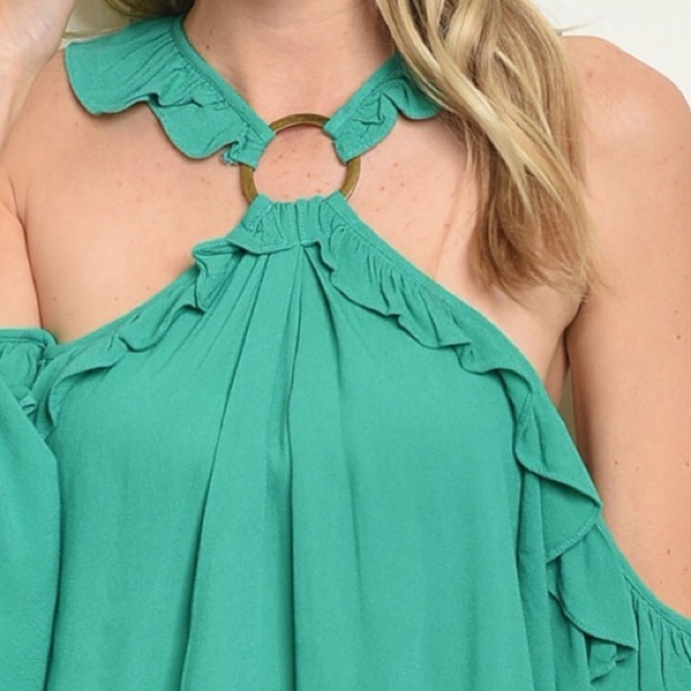 ❌DONATED❌Emerald Green Cold Shoulder Detailed Top - Picture 2 of 8